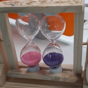 Hour glass